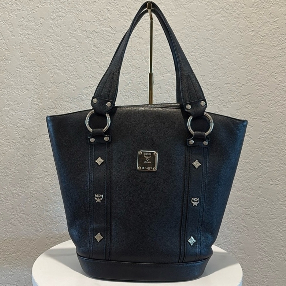 MCM Munchen Black Saffiano Leather Shoulder Bag (EXCELLENT CONDITION)